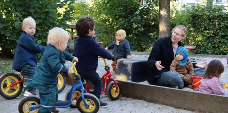 Se hvor gode vi er til at cykle - vi voksne deler børnenes glæde over at kunne selv