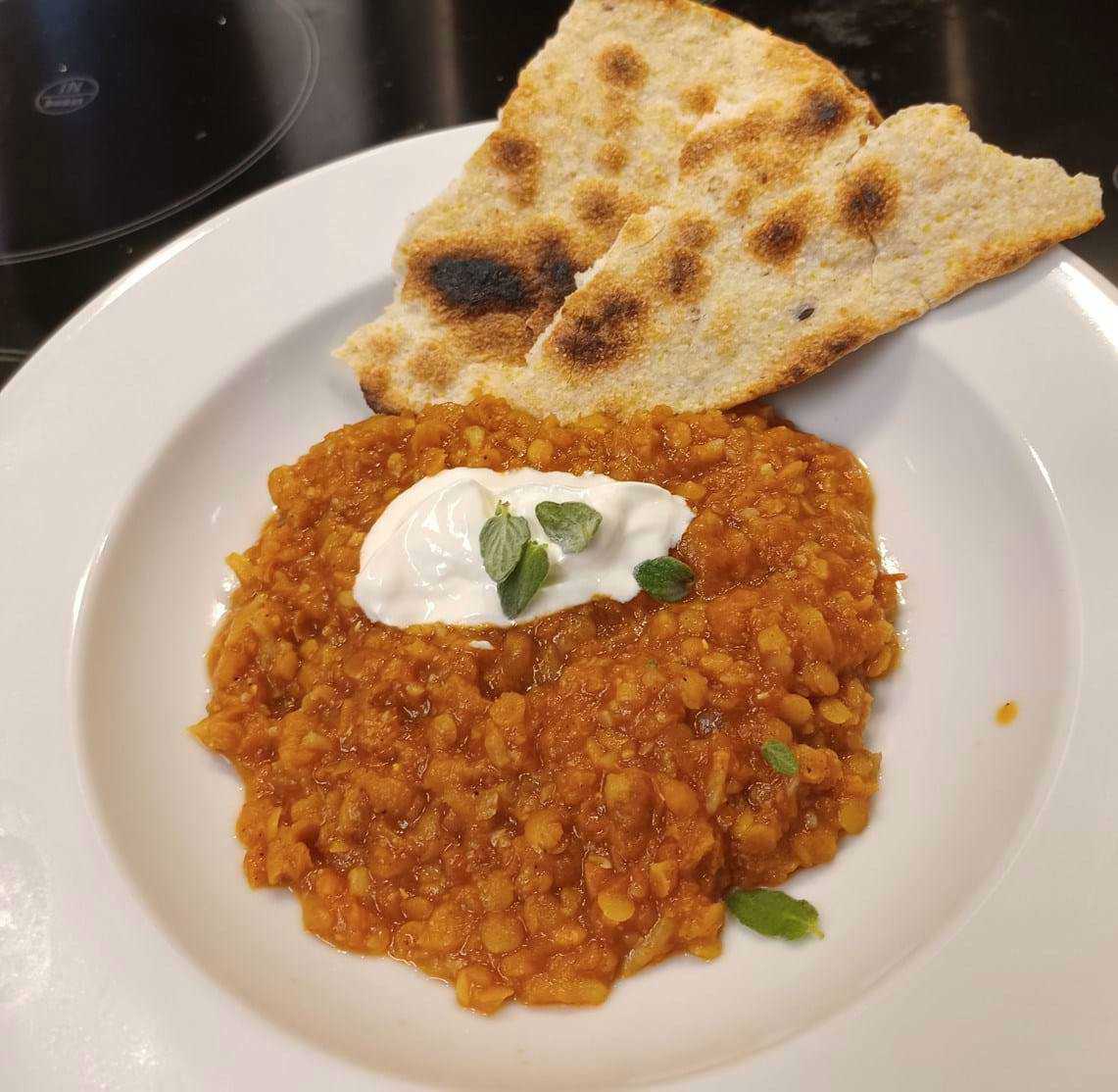 Linseret med cremefraiche og brød